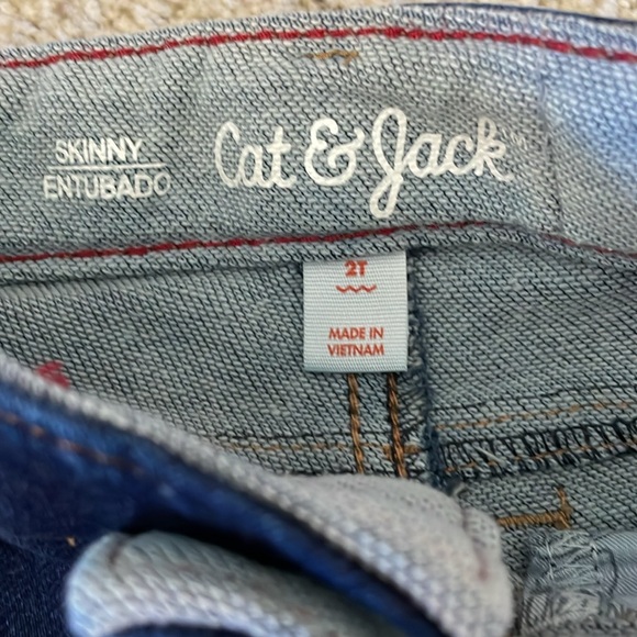 Cat & Jack 2T Boys Skinny Jeans - Picture 2 of 3
